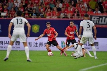 【中超】古尔芬克尔造3球费利佩2球 蓉城4比1海港